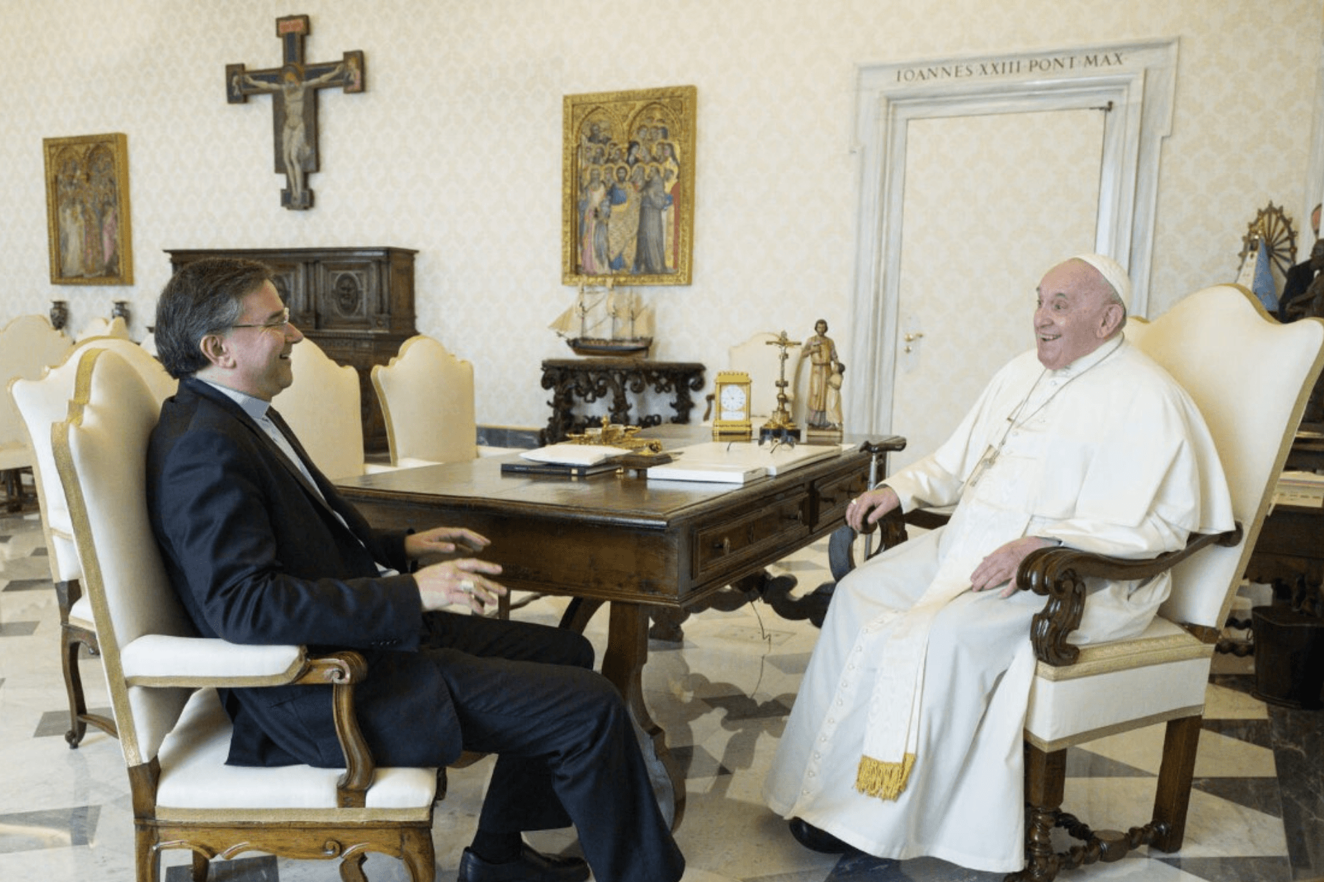 Featured image from the article: Pope Francis writes letter to Bishop Américo Aguiar