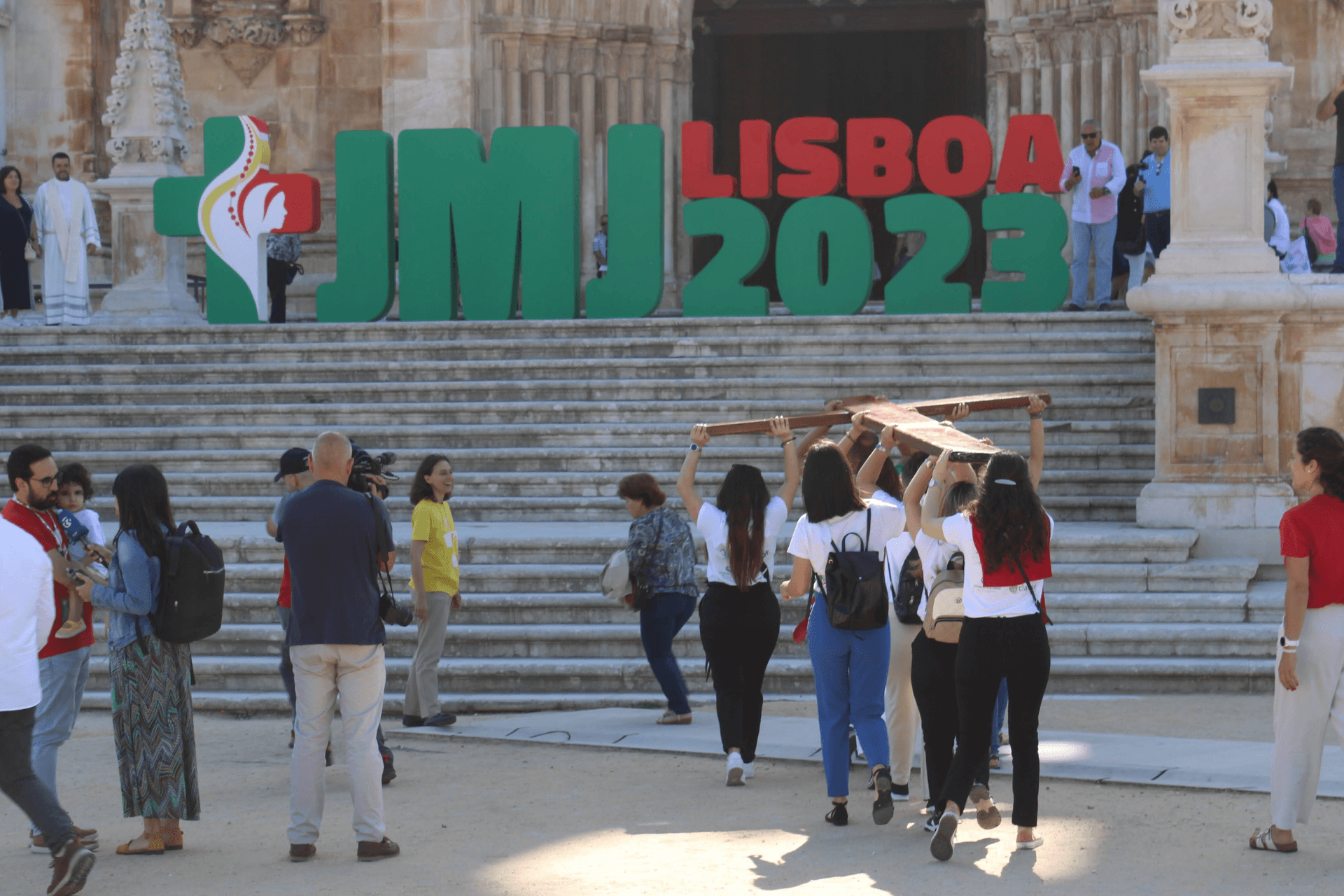Imagem destacada do artigo: Peregrinação dos Símbolos e Dias nas Dioceses preparam jovens para JMJ Lisboa 2023